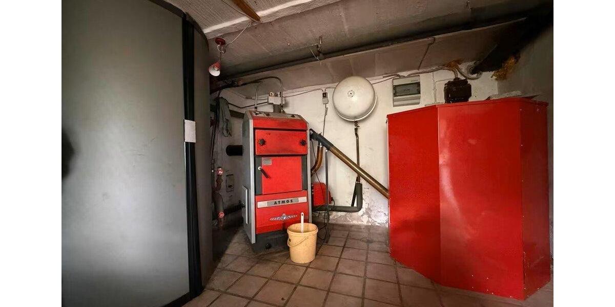 Einfamilienhaus Gleichen - 9 Zimmer, 220 m&sup2;, 350.000&euro; | Angebot:27120589