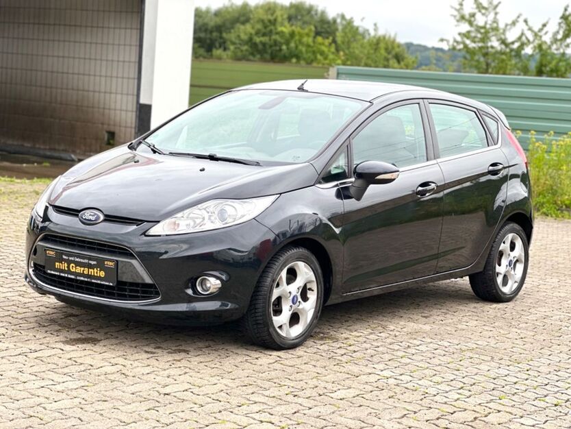 Ford Fiesta 331.200 km 2.300 € Bovenden 37120