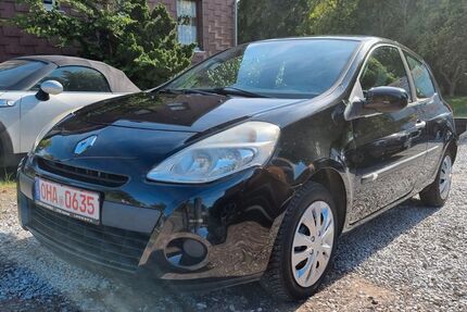 Renault Clio 146.000 km 2.900 € Osterode am Harz 37520