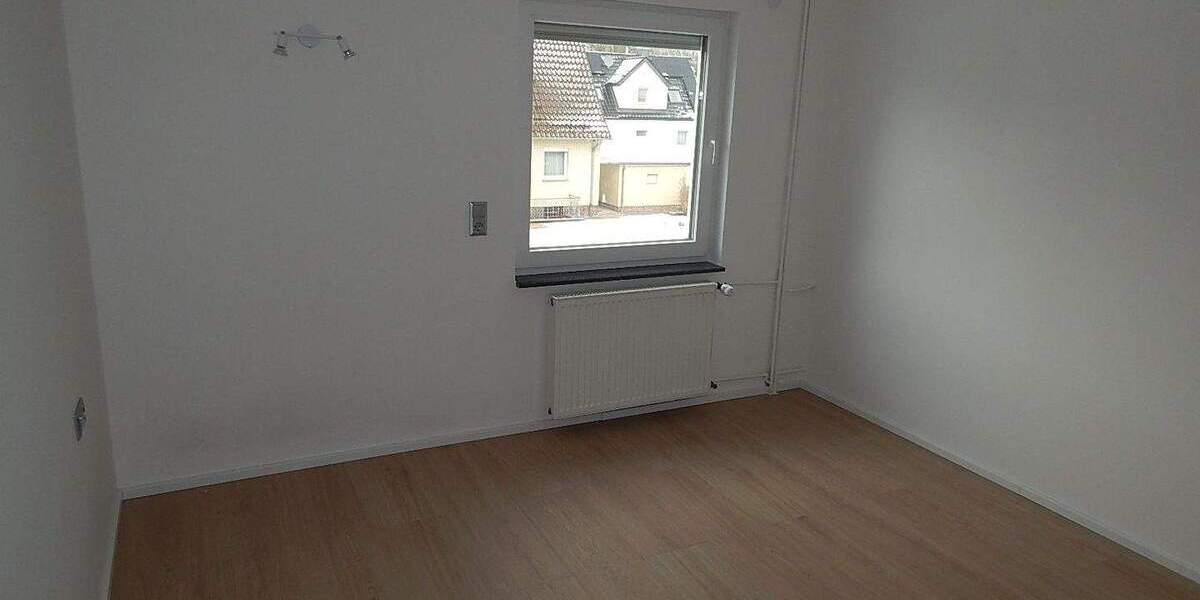 Reihenmittelhaus Göttingen Grone - 6 Zimmer, 112 m&sup2;, 1.600&euro; | Angebot:25684409