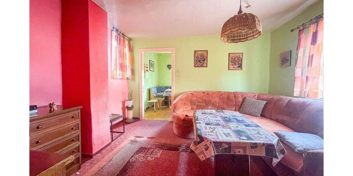 Reihenmittelhaus Hardegsen - 4 Zimmer, 114 m&sup2;, 79.000&euro; | Angebot:25749054