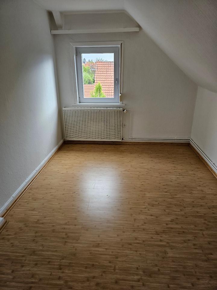 2-Zi. Whg. 47 qm DG in Nom Akazienstr ab 1.11.25 zu vermieten