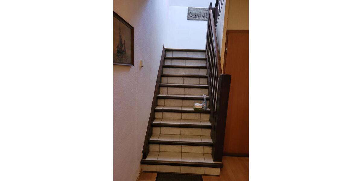 Einfamilienhaus Wesertal - 8 Zimmer, 220 m&sup2;, 185.000&euro; | Angebot:26023084