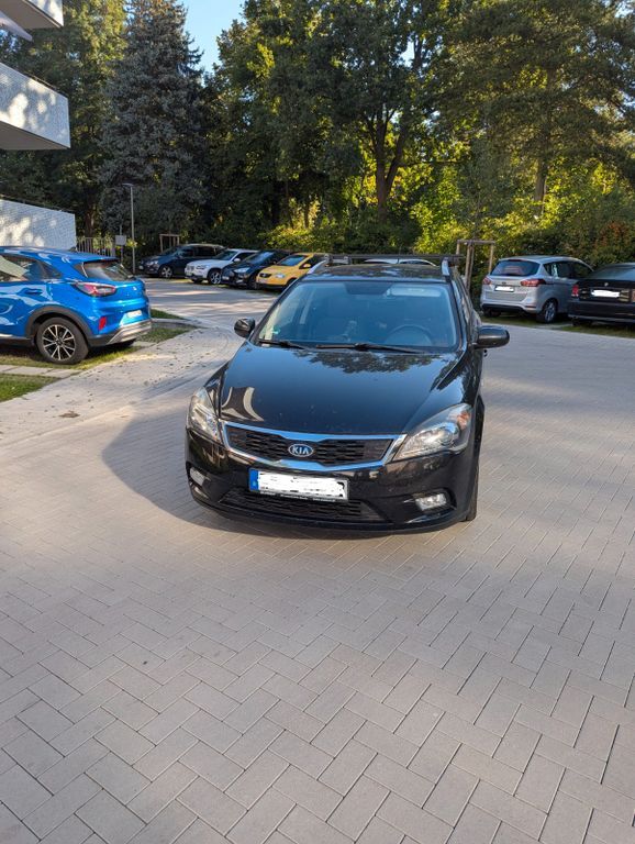 Kia ceed Sportswagon 133.000 km 3.500 € Göttingen 37077