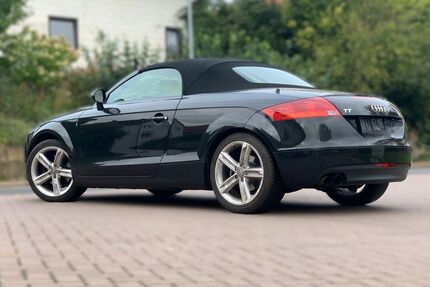 Audi TT 78.700 km 14.999 € Beienrode bei Göttingen 37130