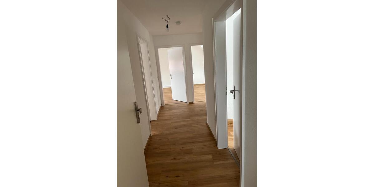 Dachgeschoßwohnung Northeim - 4 Zimmer, 63 m&sup2;, 567&euro; | Angebot:25277320