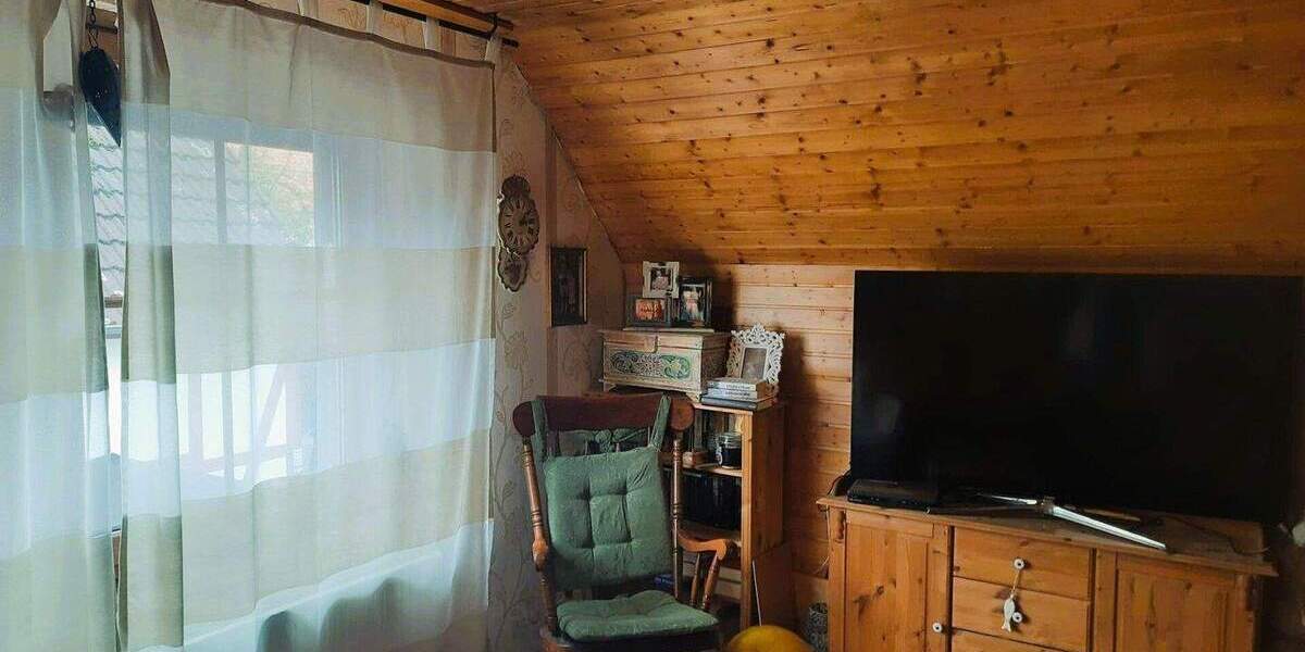 Mehrfamilienhaus, Wohnhaus Hann. Münden - 7 Zimmer, 306 m&sup2;, 299.000&euro; | Angebot:25738657