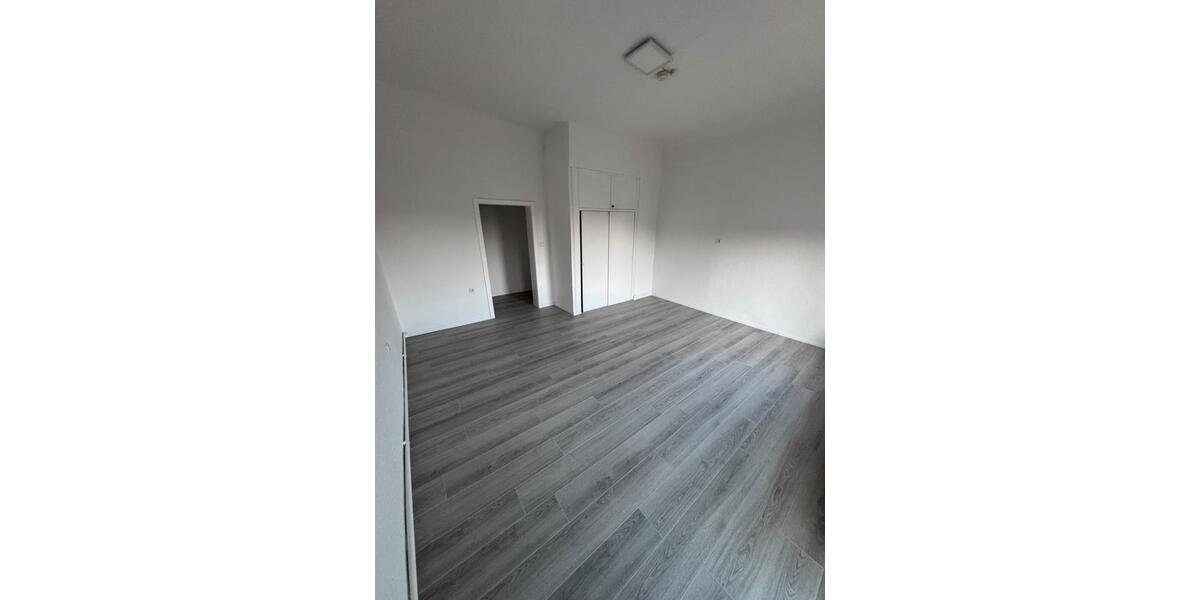 Etagenwohnung Dransfeld - 4 Zimmer, 132 m&sup2;, 1.050&euro; | Angebot:25636368