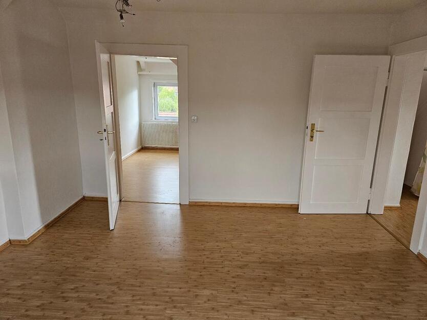 2-Zi. Whg. 47 qm DG in Nom Akazienstr ab 1.11.25 zu vermieten