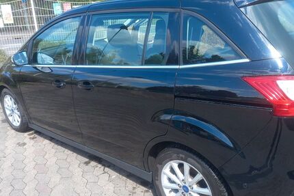 Ford Grand C-Max 112.000 km 11.999 &euro; Ebergötzen 37136