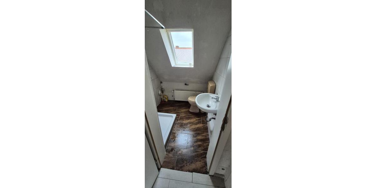 Dachgeschoßwohnung Northeim - 3 Zimmer, 62 m&sup2;, 490&euro; | Angebot:25784033