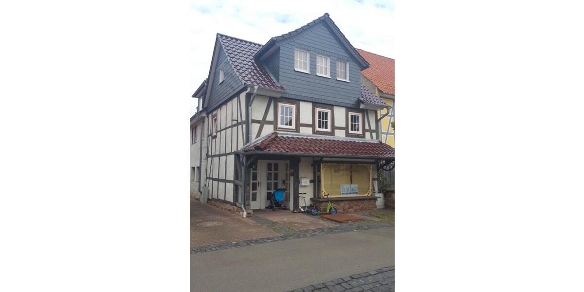 Einfamilienhaus Reinhardshagen - 7 Zimmer, 285 m&sup2;, 130.000&euro; | Angebot:26802974