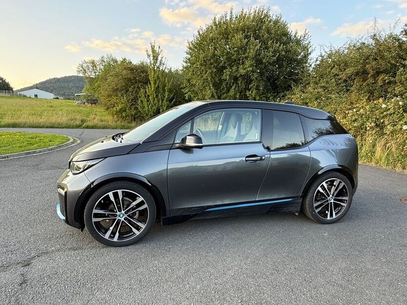 i3