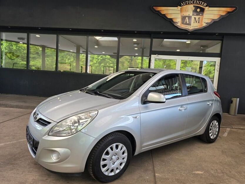 i20