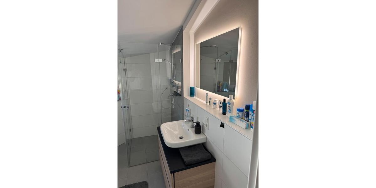 Etagenwohnung Gleichen - 3 Zimmer, 85 m&sup2;, 1.115&euro; | Angebot:26417402
