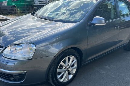VW Jetta 180.000 km 4.500 € Göttingen 37079