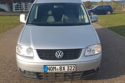 VW Caddy Maxi 275.914 km 7.600 € Uslar 37170
