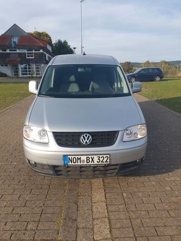 VW Caddy Maxi 275.914 km 7.600 € Uslar 37170