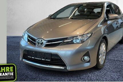 Toyota Auris 198.500 km 6.390 &euro; Göttingen 37079