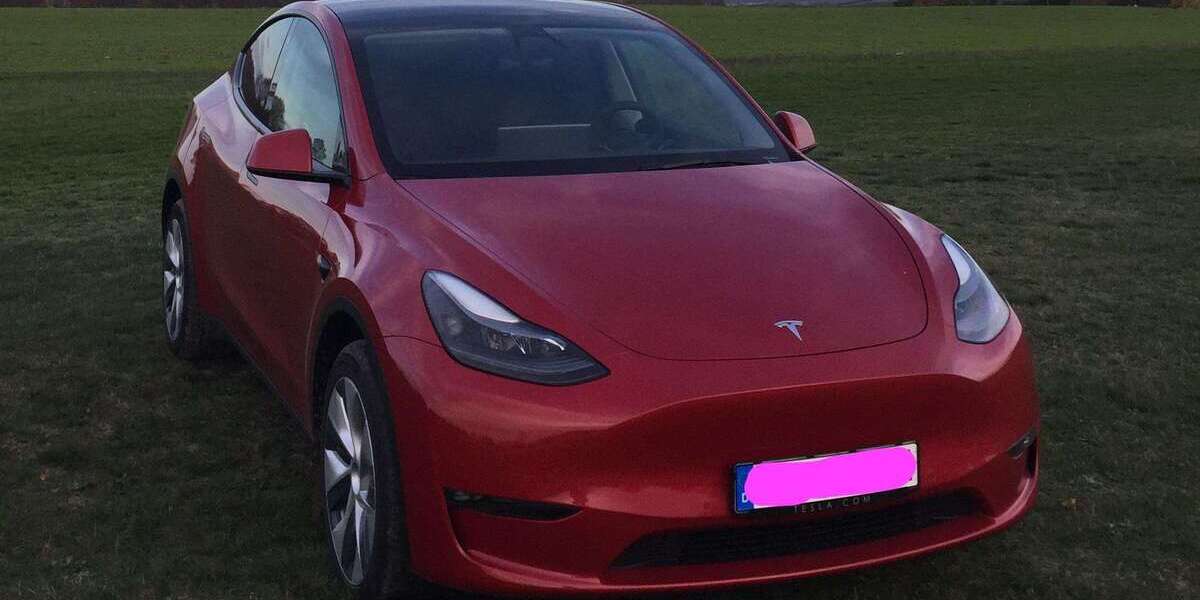 Tesla Model Y 27.878 km 43.000 &euro; Göttingen, Stadt 37085