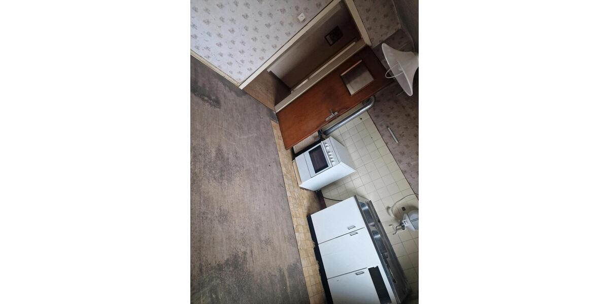 Sanierungsbedürftiges Haus mit Scheunen in Hilkerode 10 zimmer