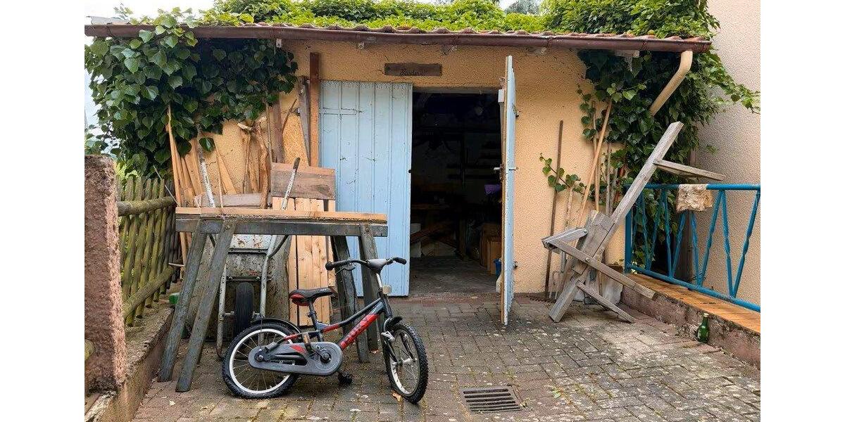 Einfamilienhaus Gleichen - 9 Zimmer, 220 m&sup2;, 350.000&euro; | Angebot:27120589