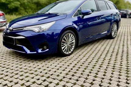 Toyota Avensis 114.000 km 13.450 &euro; Rosdorf 37124