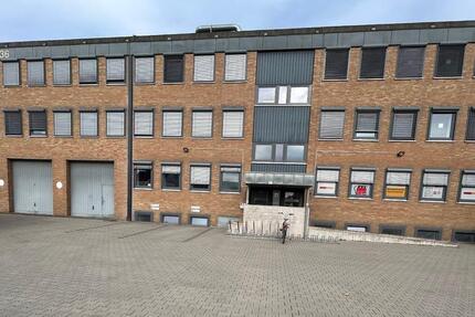 *PROVISIONSFREI*Bürofläche im 2. OG*Bahnhofsnähe*Parkplätze*109qm zimmer