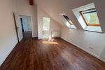 Dachgeschoßwohnung Göttingen Oststadt - 2.5 Zimmer, 74 m&sup2;, 1.140&euro; | Angebot:26357086
