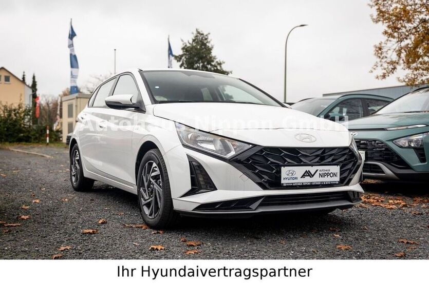 i20