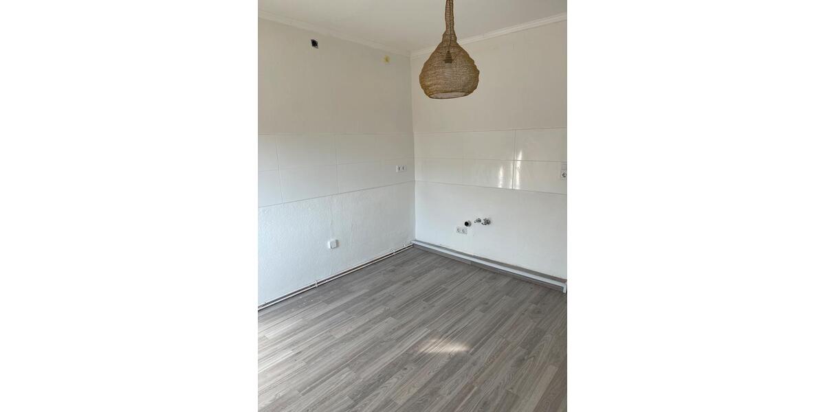 Etagenwohnung Northeim - 3 Zimmer, 90 m&sup2;, 750&euro; | Angebot:25791990