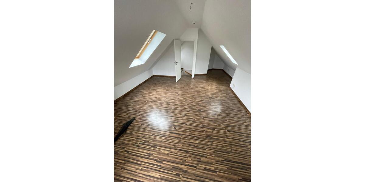 Maisonettenwohnung Dransfeld - 4 Zimmer, 120 m&sup2;, 990&euro; | Angebot:25613508