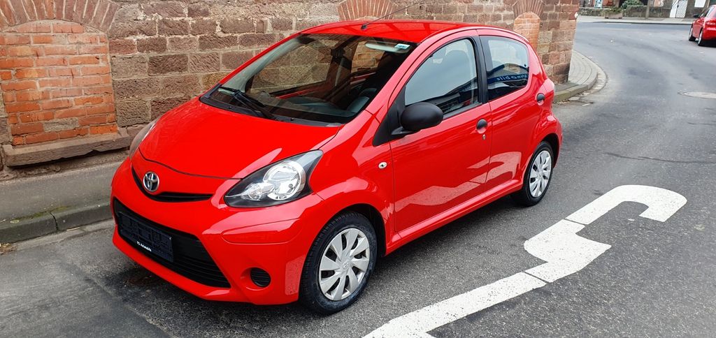 Toyota Aygo (X) 120.300 km 4.500 &euro; Witzenhausen 37215