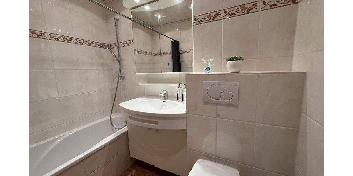 Sonniges Reihenendhaus mit Garten und viel Platz für eine nette Familie in Göttingen-Geismar 6 zimmer