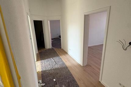 Wohnung Uslar - 5 Zimmer, 150 m&sup2;, 1.000&euro; | Angebot:27569245