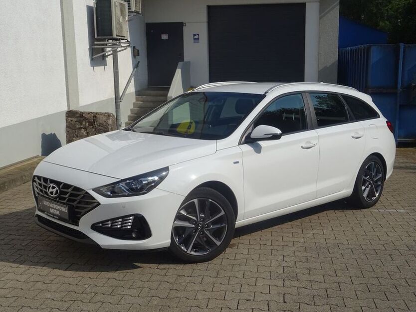 i30