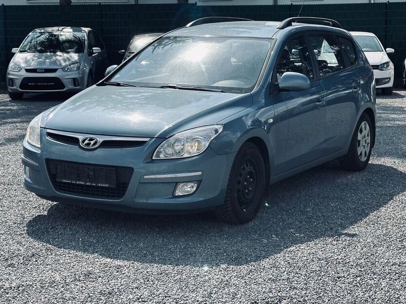i30