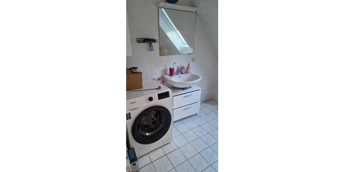 Dachgeschoßwohnung Göttingen Nordstadt - 3.5 Zimmer, 90 m&sup2;, 890&euro; | Angebot:26232161