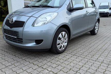 Toyota Yaris 145.328 km 3.290 &euro; Göttingen 37081