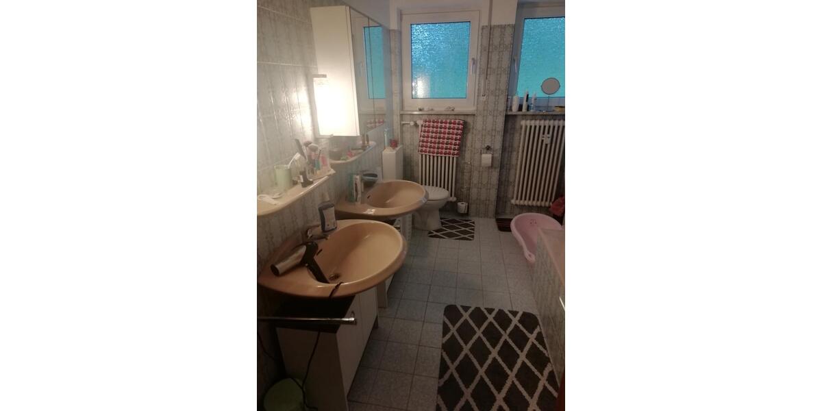 Mehrfamilienhaus, Wohnhaus Göttingen - 9 Zimmer, 230 m&sup2;, 439.000&euro; | Angebot:24845134