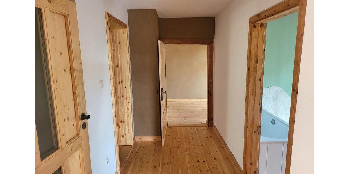 Etagenwohnung Hardegsen - 4 Zimmer, 105 m&sup2;, 660&euro; | Angebot:26287446