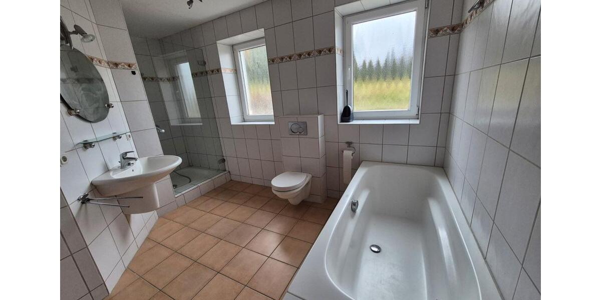 Einfamilienhaus Adelebsen - 6 Zimmer, 223 m&sup2;, 395.000&euro; | Angebot:26049180