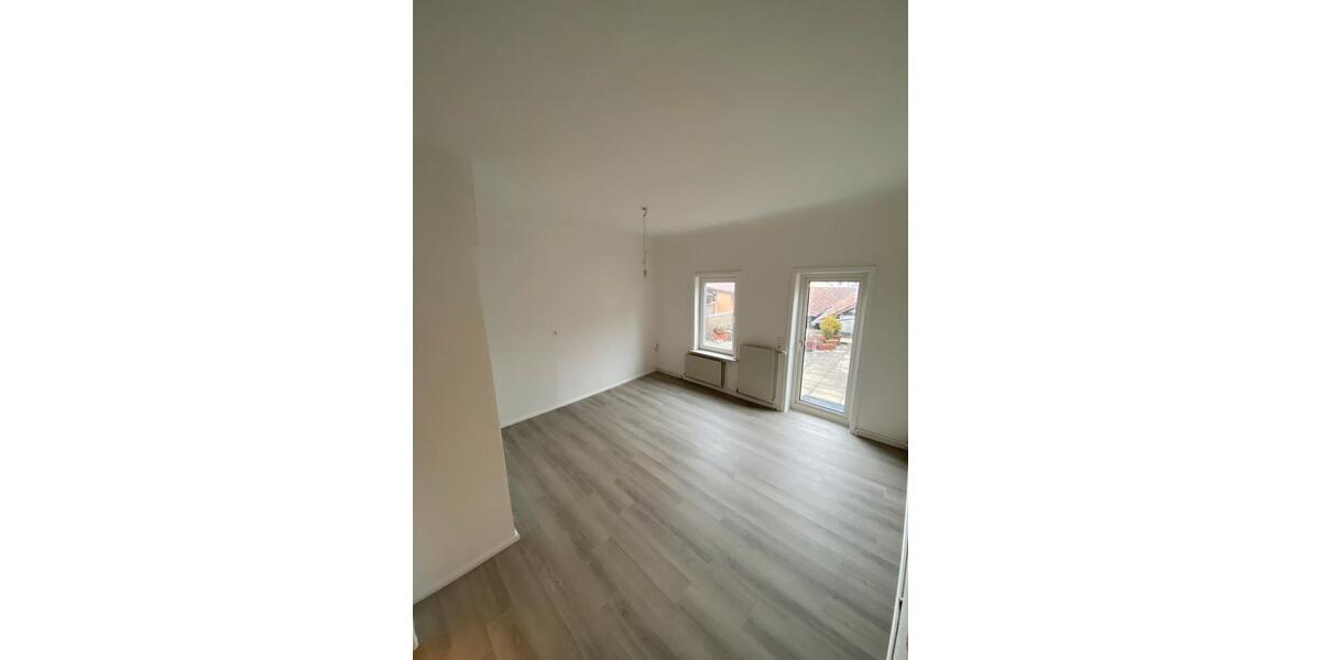 4 Zimmer Wohnung in Dransfeld mit großem Balkon zimmer