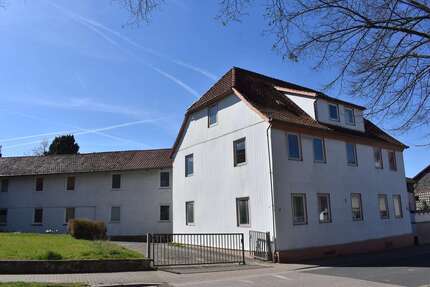 Haus Bovenden - 15 Zimmer, 450 m&sup2;, 325.000&euro; | Angebot:27114879