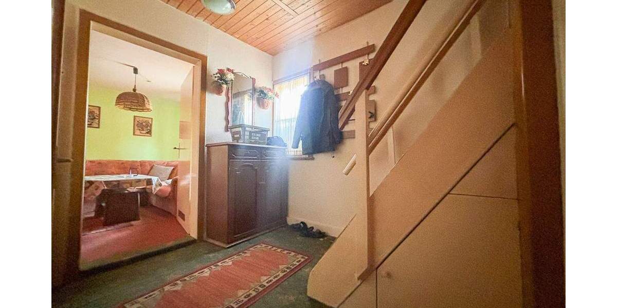 Reihenmittelhaus Hardegsen - 4 Zimmer, 114 m&sup2;, 79.000&euro; | Angebot:25749054