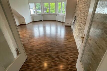 Wohnung Dransfeld - 4 Zimmer, 120 m&sup2;, 990&euro; | Angebot:25613508