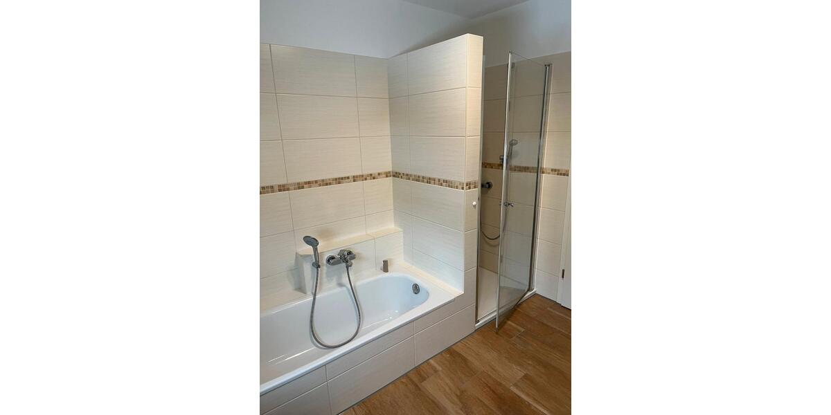 Etagenwohnung Bovenden - 4 Zimmer, 109 m&sup2;, 1.440&euro; | Angebot:26004691