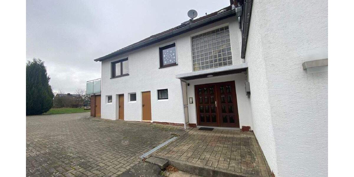 Mehrfamilienhaus mit extra Baugrundstück 4.208 m² in Bovenden-Reyershausen 1 zimmer