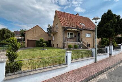 Haus Rosdorf - 3.5 Zimmer, 130 m&sup2;, 440.000&euro; | Angebot:27004042
