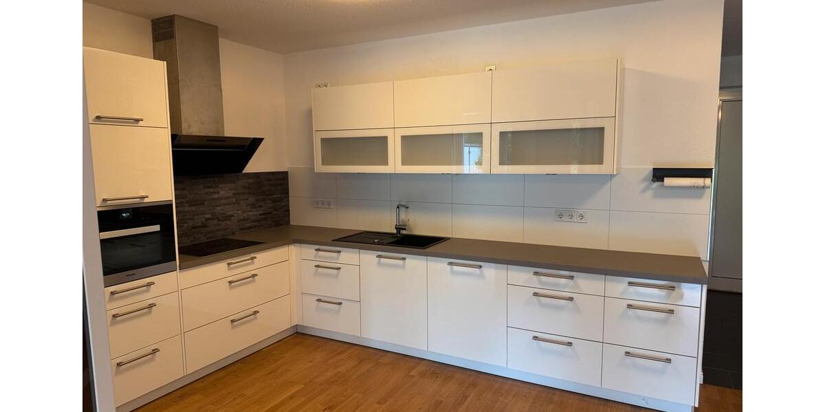 3,5 Zimmer Wohnung mit eigenem Garten , großer Terrasse 3 zimmer